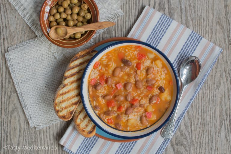 mediterranean-pinto-bean-rice-soup-tasty-mediterraneo