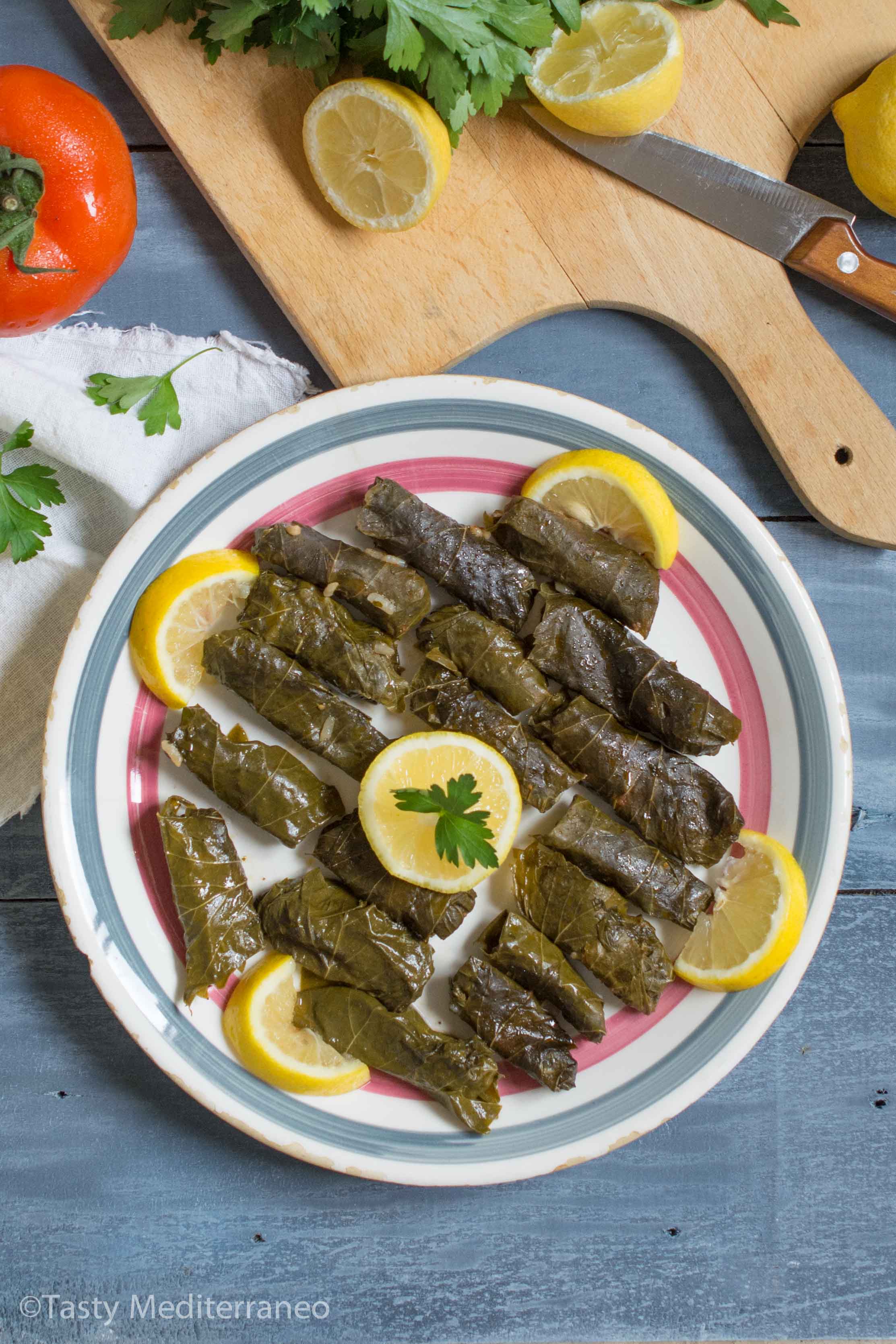 Hojas de parra rellenas a la libanesa – Receta vegana – Tasty Mediterraneo